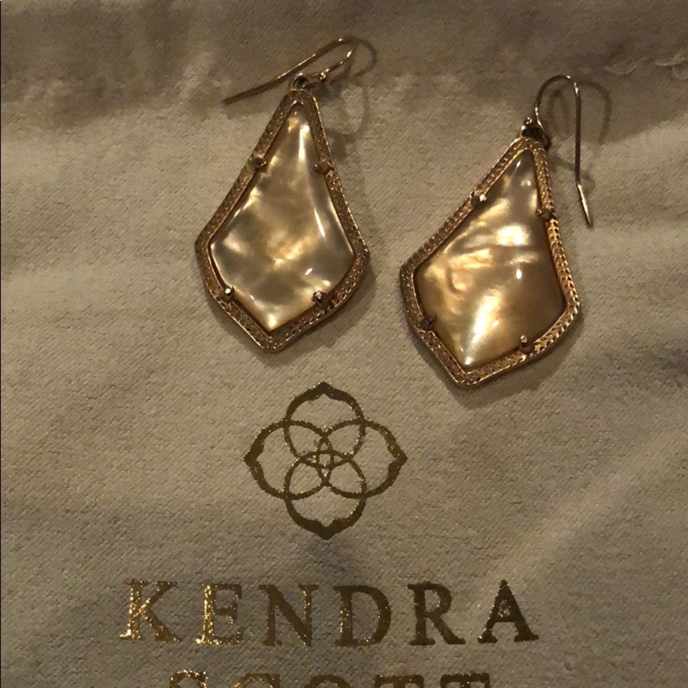 Alex drop earrings
